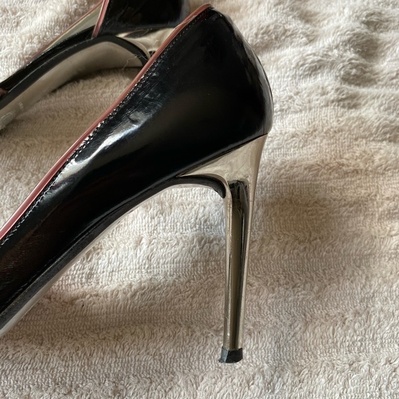 Versace Medusa heels size 7 37.5 black color - Picture 4 of 6